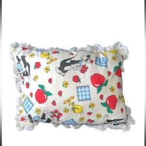 Looney Tunes vintage  Baby Pillow Tweety Sylvester Apples Pattern 2000
